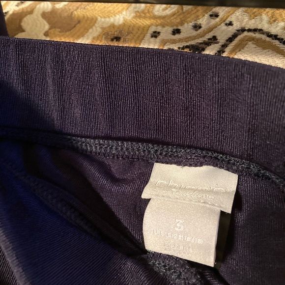 Chico's Navy and White top with navy Chicos Travelers pants - Picture 4 of 9